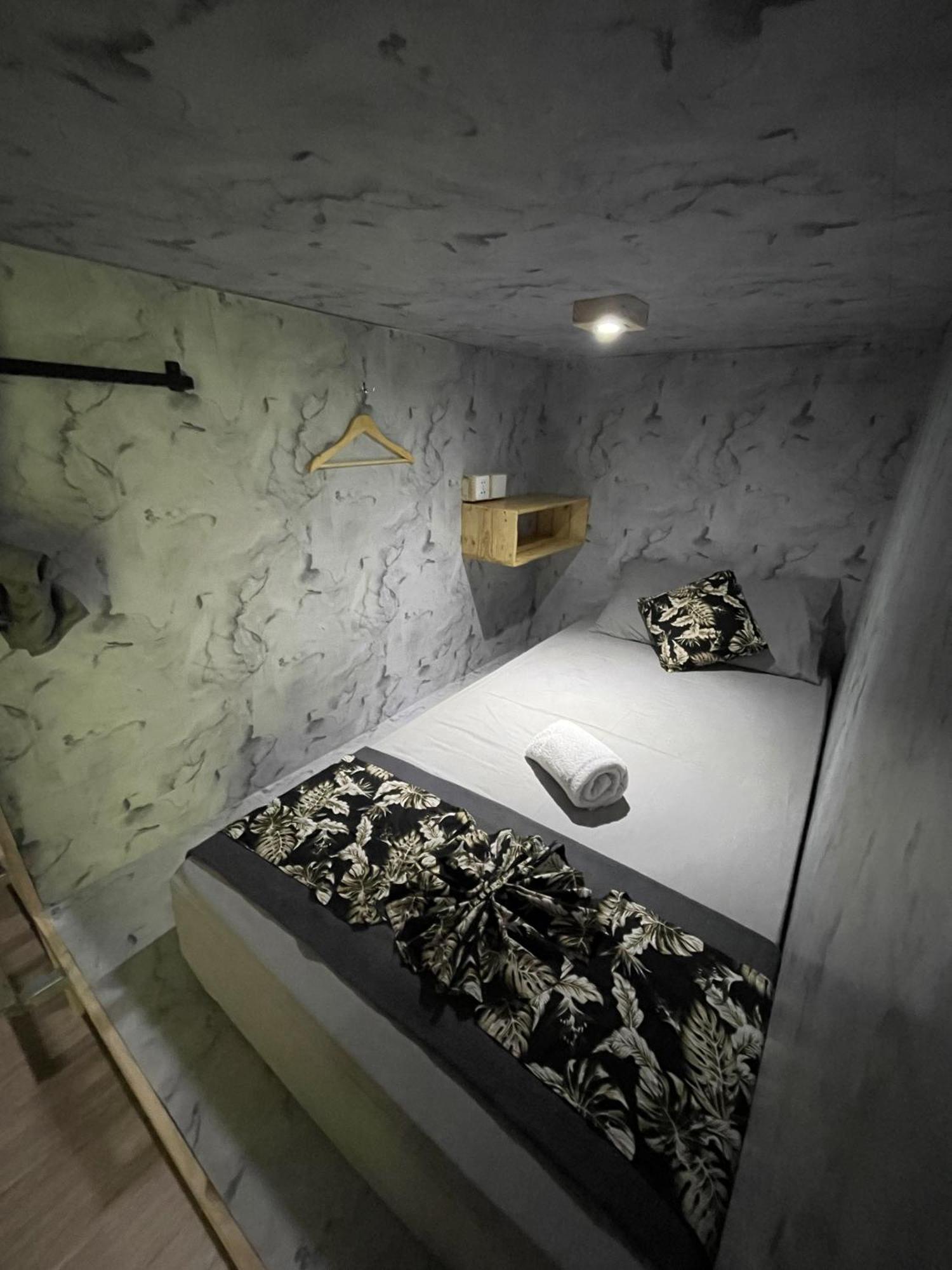 Pedidi Penida Hostel Batununggul ภายนอก รูปภาพ