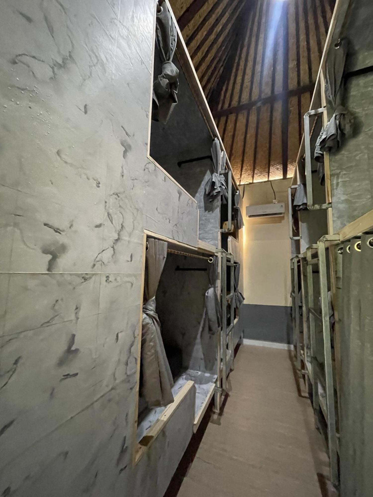 Pedidi Penida Hostel Batununggul ภายนอก รูปภาพ