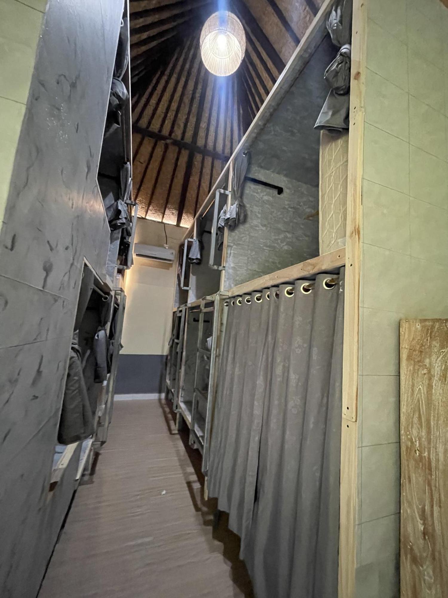 Pedidi Penida Hostel Batununggul ภายนอก รูปภาพ