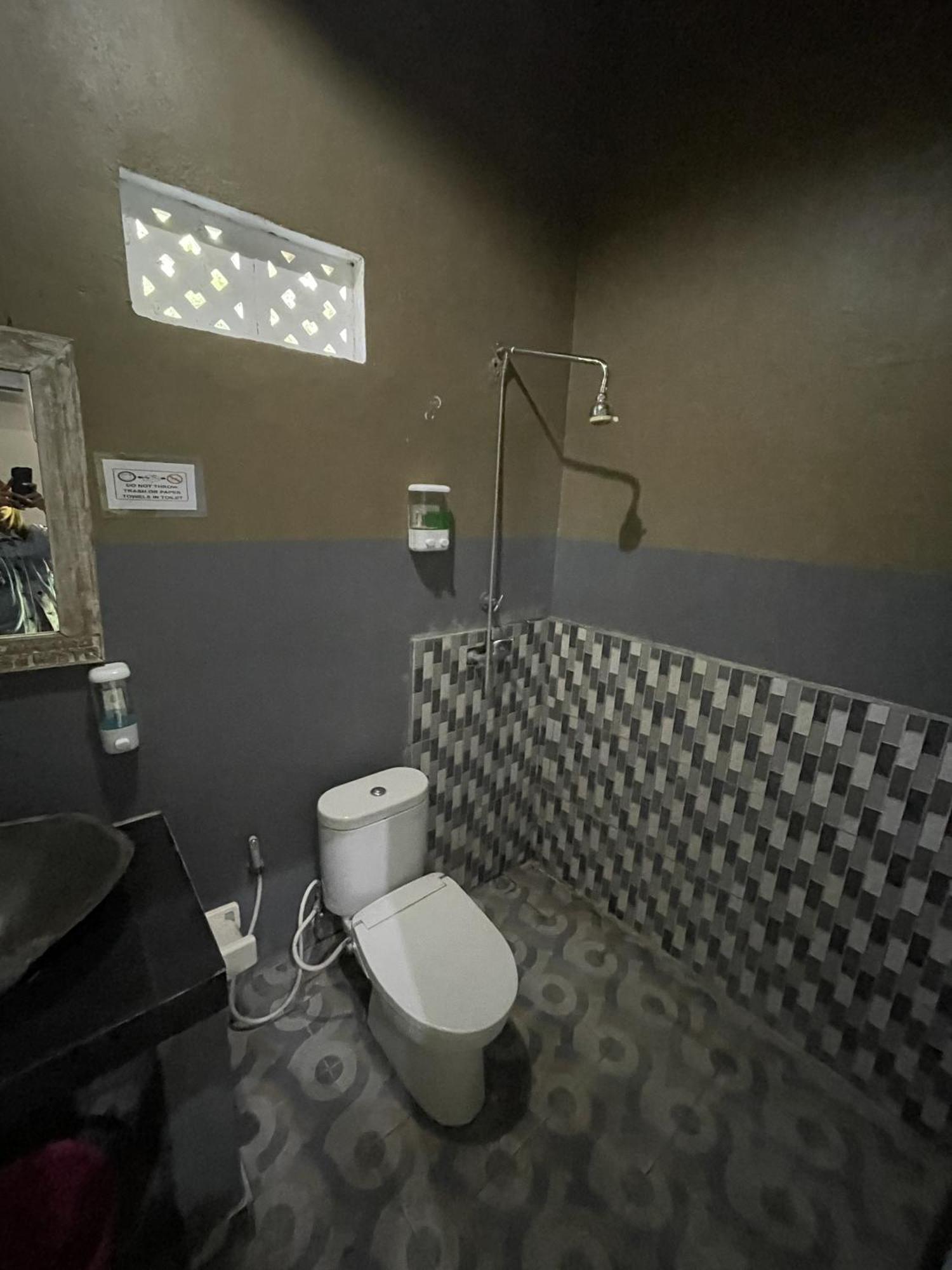 Pedidi Penida Hostel Batununggul ภายนอก รูปภาพ