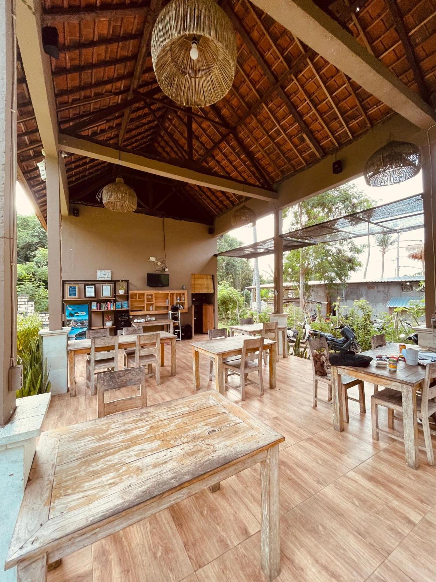 Pedidi Penida Hostel Batununggul ภายนอก รูปภาพ